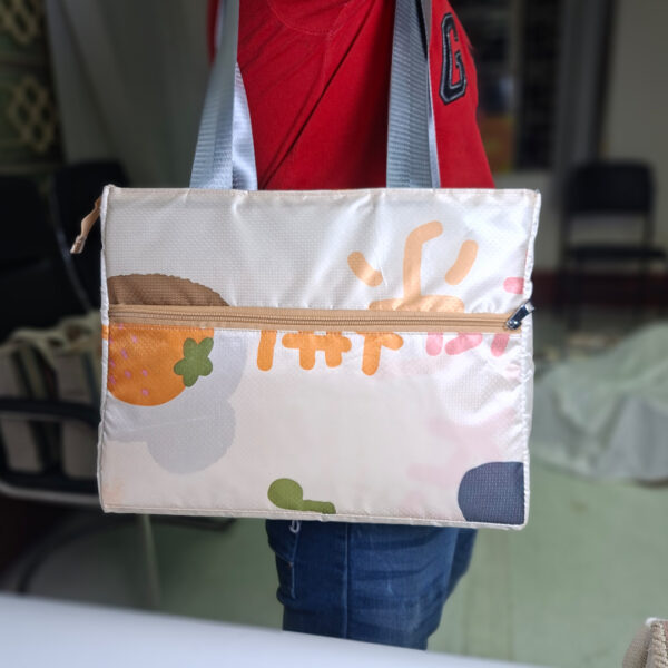 Chinese Traditional Style Handbag with Elegant Design for Women Shopping, Office, and Travel